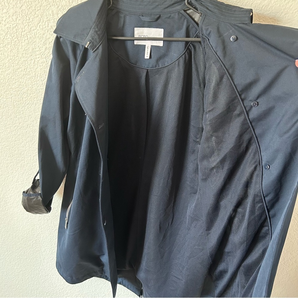 BCBGeneration Midnight Navy Blue Double Breasted Lightweight Spring Trench Coat - Picture 10 of 16